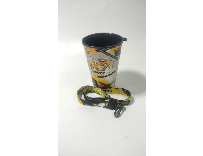 Copo com cordo personalizado